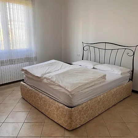 Sebino 11 *