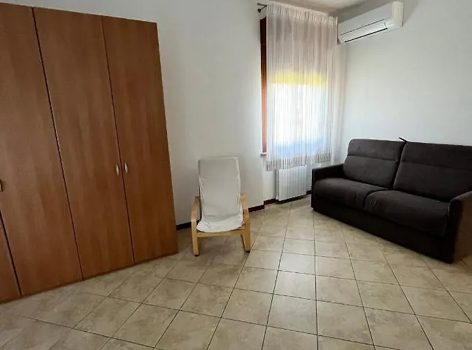 Sebino 11 شقة بسكييرا ديل غاردا