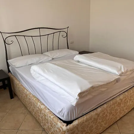 Apartment Sebino 11 *